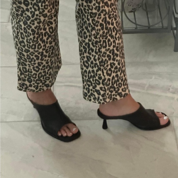 ZARA SLIP ON SANDALS WORN ONCE SIZE 37 - Picture 2 of 8